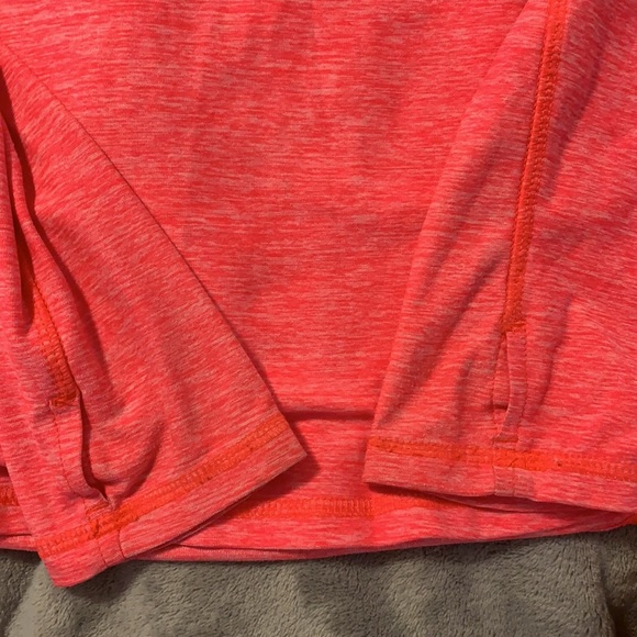 Clothes - Picture 2 of 6